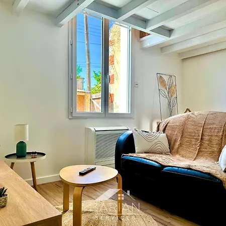 Duplex Confortable Avec Climatisation Et Cour - Menage Et Linge Inclus Semesterbostad *