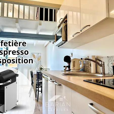 Duplex Confortable Avec Climatisation Et Cour - Menage Et Linge Inclus